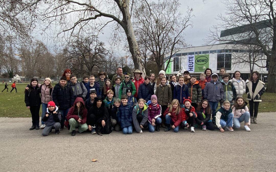 Besuch der 5er Klassen des Scheffold-Gymnasiums im Kleinen Haus in Stuttgart
