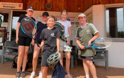 Tennis AG startet erfolgreich