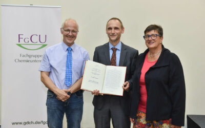 Chemie-Lehrer des Scheffold-Gymnasiums erhält doppelte Auszeichnung