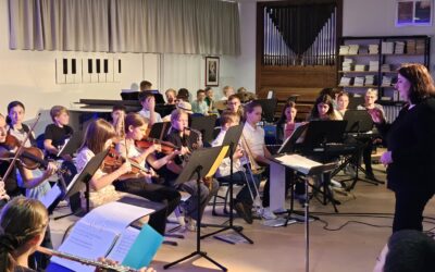 Applaus für die Unterstufe – im Musiksaal des Scheffold-Gymnasiums präsentieren sich die Ensembles